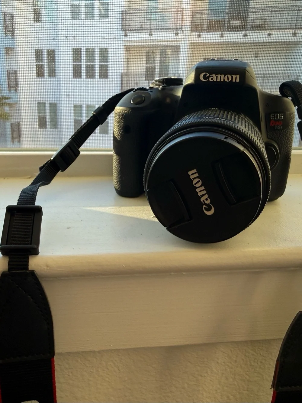 Canon EOS Rebel T6i DSLR Camera + Complete Starter Kit